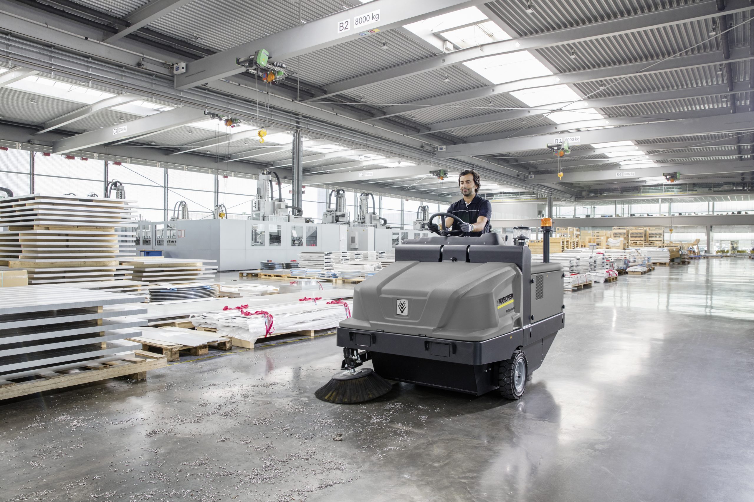 Karcher  KM 120/250 R Bp Classic Ride-on Sweeper - Image 2