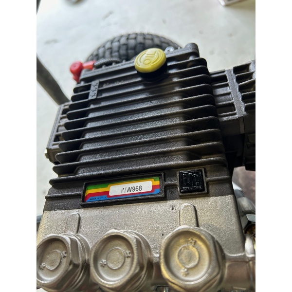 Cold Water Diesel Powered Pressure Cleaner No.848 - Image 5